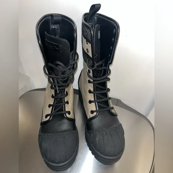 Dior Black and Tan D-Major Ankle Boot - Picture 6 of 7